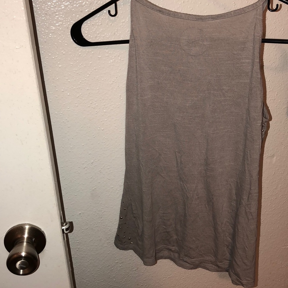 Gray top - Picture 3 of 4